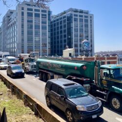 The Queens-bound BQE along the Brooklyn Heights waterfront will be fully closed from Saturday, June 1 to Monday, June 3.